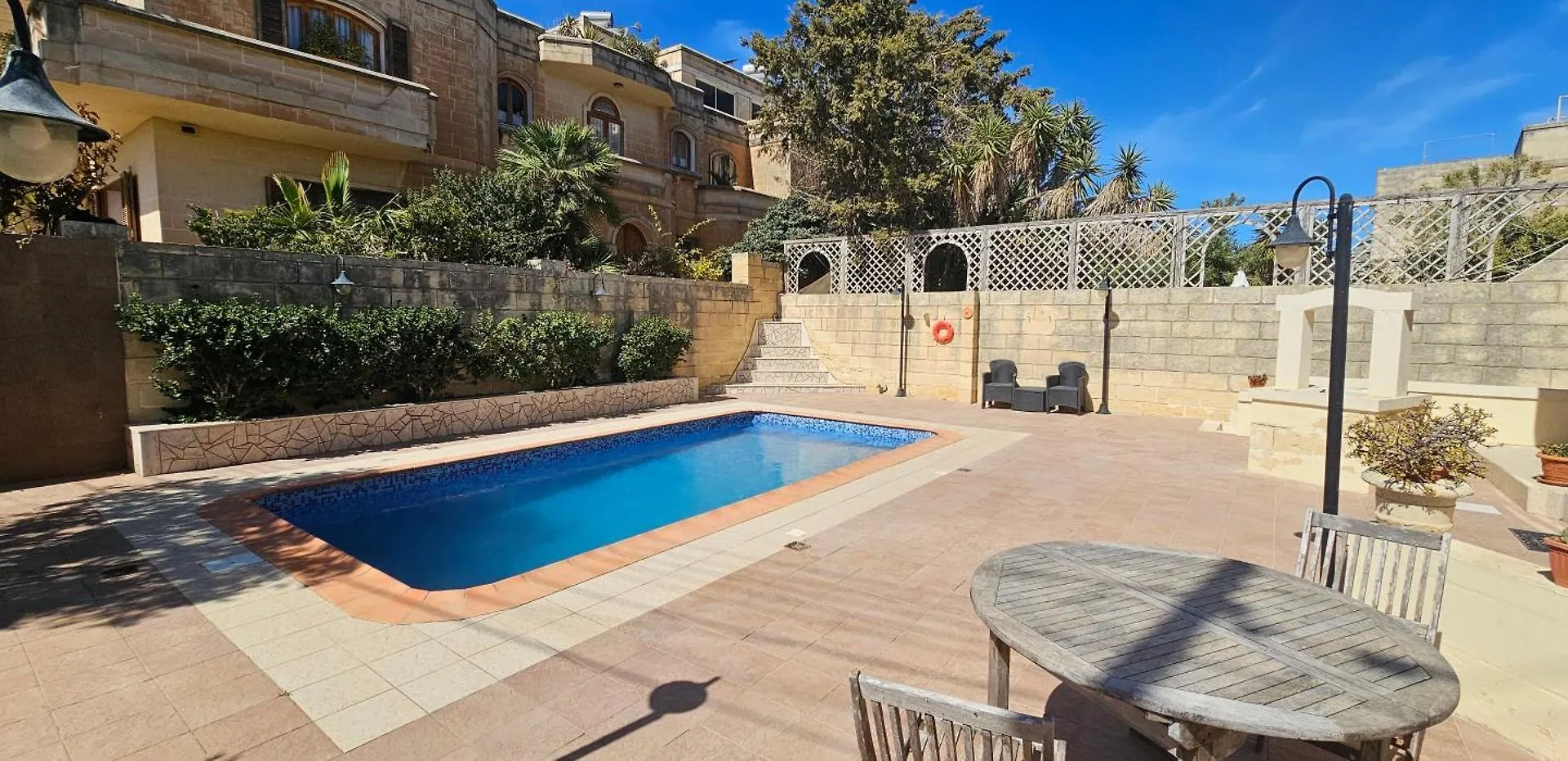 Apartment Poolside, 2 Bedroom Flatlet Is-Swieqi Malta